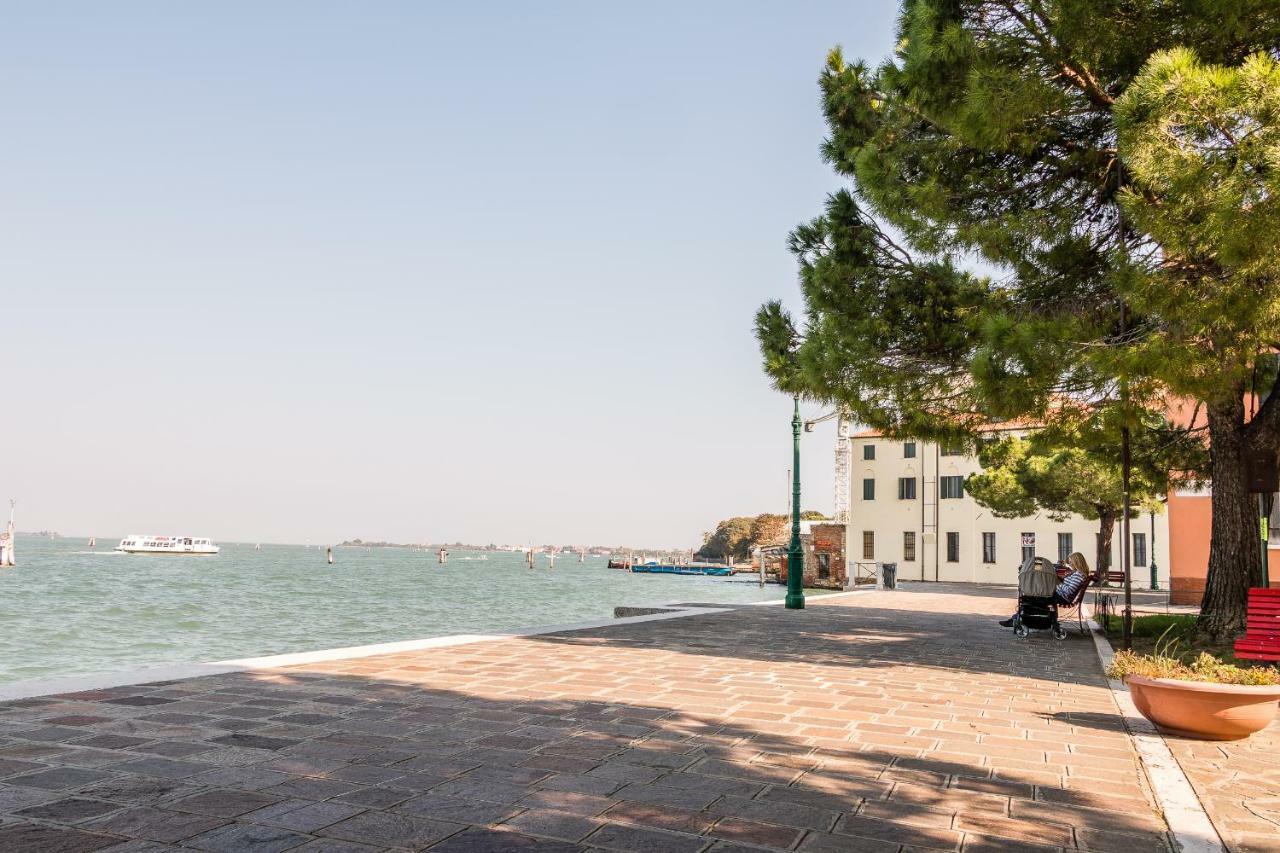 Sunny Nest Canal View In Venice Chic Movida Экстерьер фото