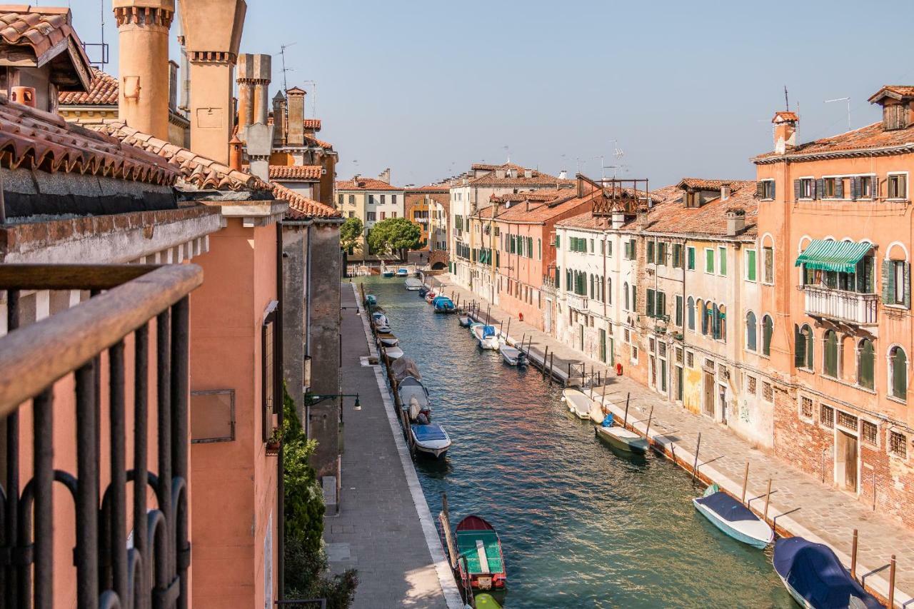 Sunny Nest Canal View In Venice Chic Movida Экстерьер фото
